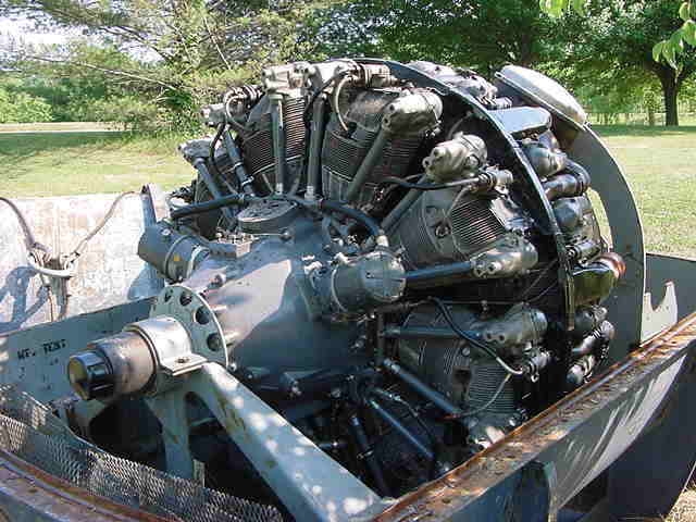 picture of Curtiss Wright R-3350 Cyclone 18 cylinder radial 3342 Cubic inch  +/- 4000hp at 3300rpm  7300 ft lbs torque